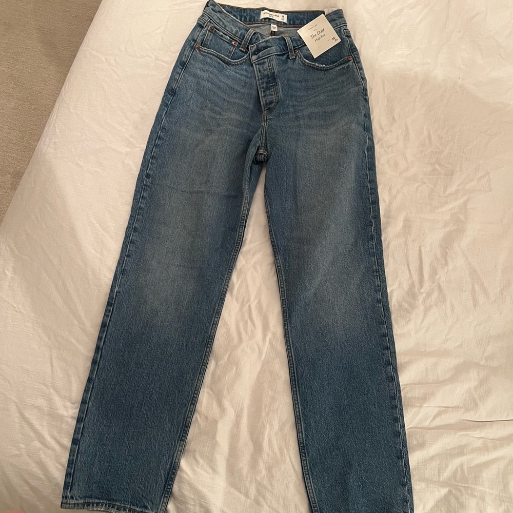 Abercrombie Curve Love “The Dad” high rise jeans